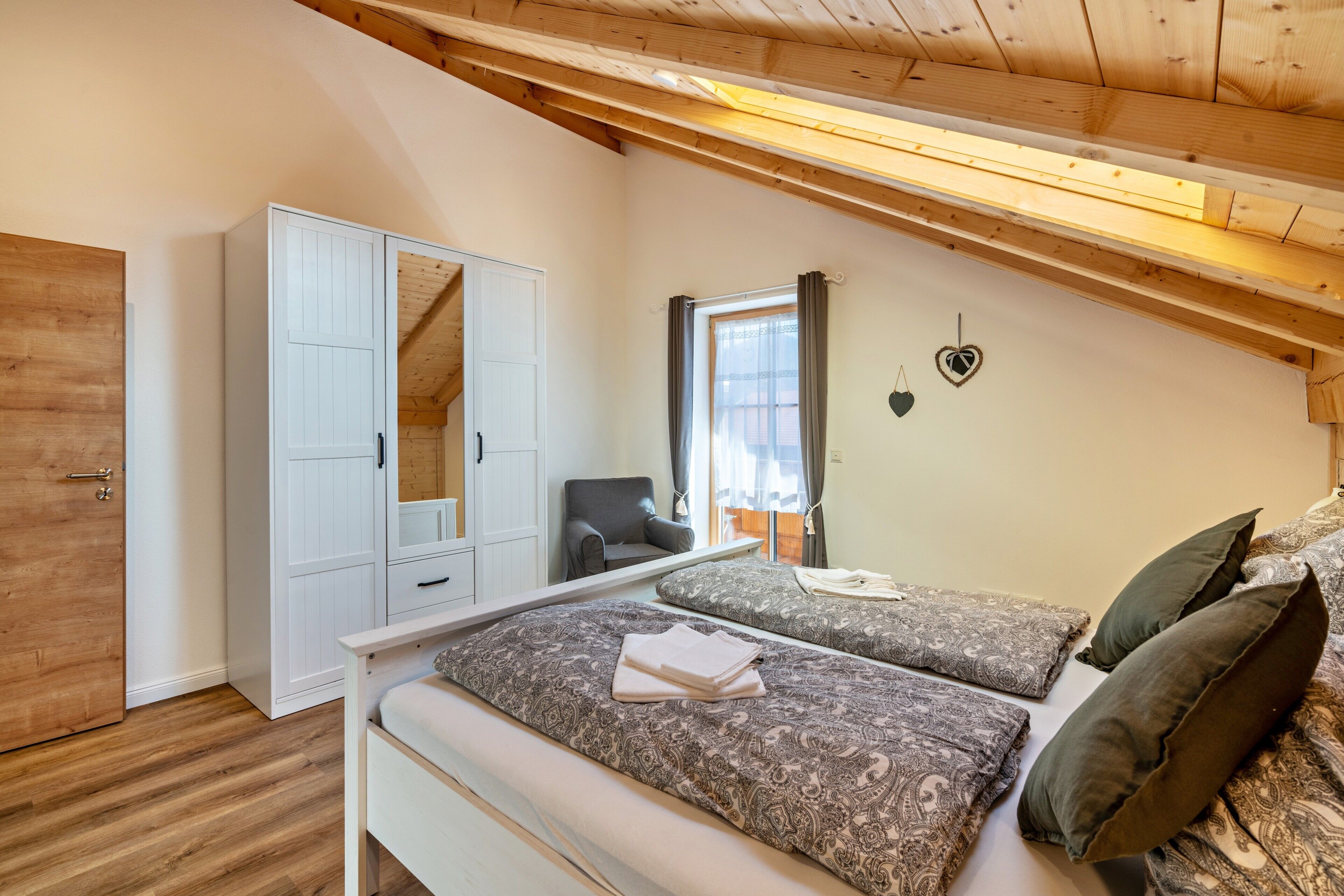 2 slaapkamers, gratis wifi, beddengoed, rolstoeltoegang