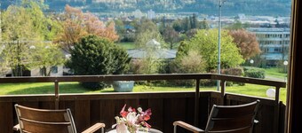 Studio Apartment 'Schneckenhalde' with Mountain View, Balcony and Wi-Fi