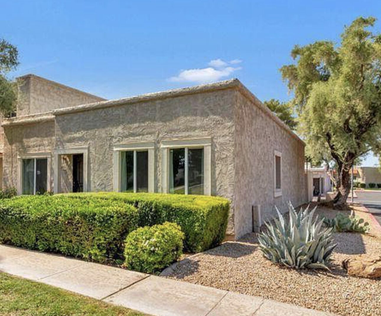 Resort Style 3BR Villa w/ Pool in Old Town Scottsdale!