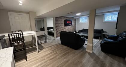 Brand new charming & cozy 1 bed/ 1 bath lower apartment