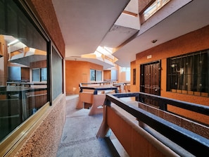 Handrails in hallways