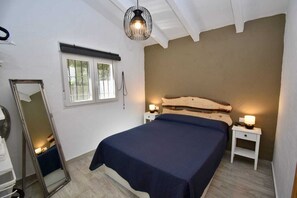 2 Schlafzimmer, Bügeleisen/Bügelbrett, Bettwäsche
