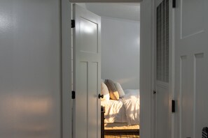 3 chambres, fer et planche à repasser, Wi-Fi gratuit, draps fournis