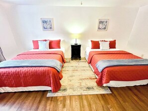 1 chambre, fer et planche à repasser, Wi-Fi gratuit, draps fournis