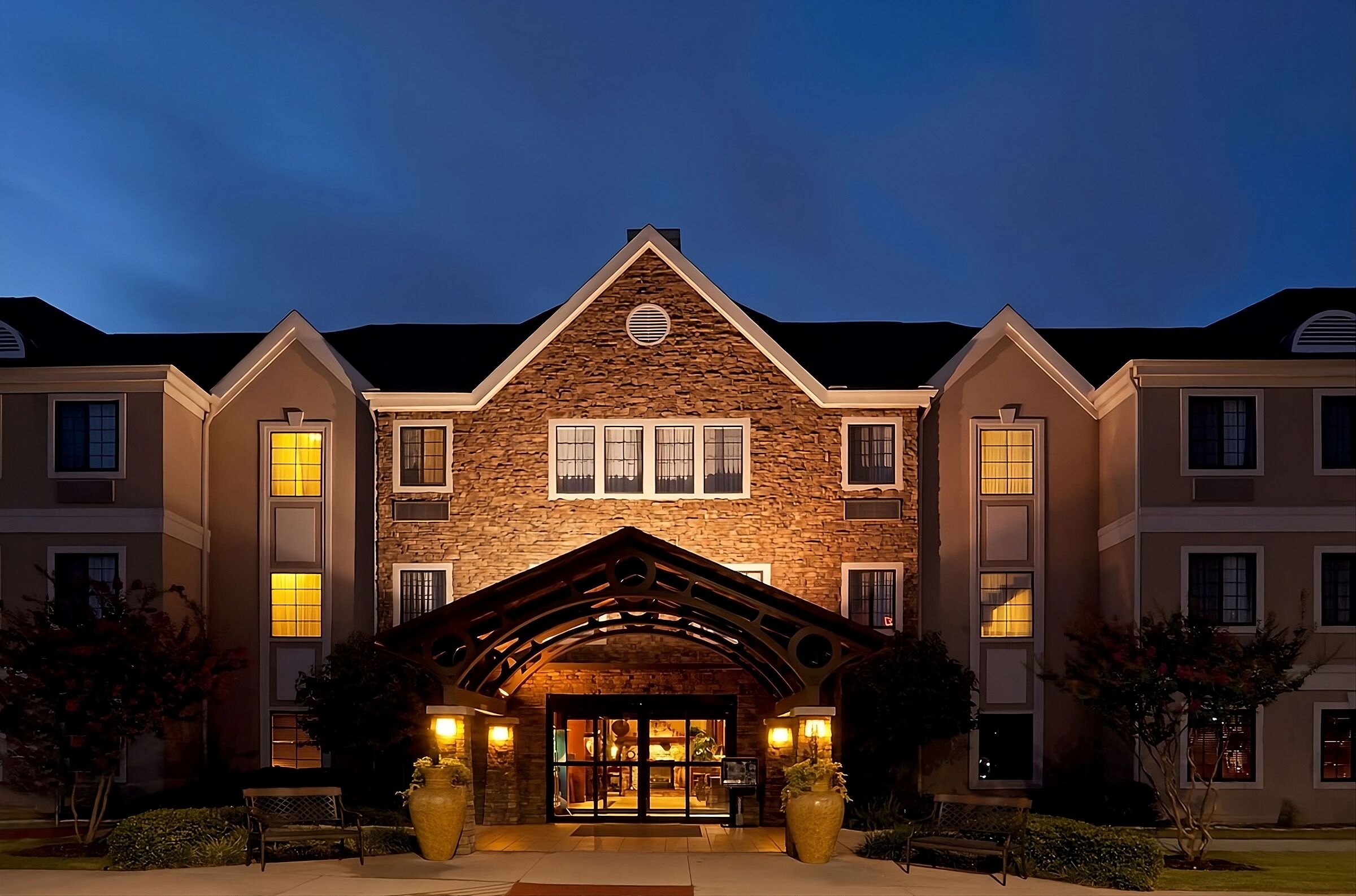 Three 2BR Suites with Full Kitchens! Close to The Alamo! With Pool Access!
