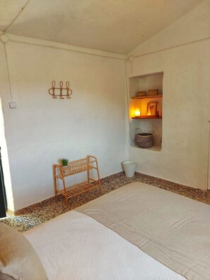 1 bedroom, internet - Finca Serrato - Alba (Málaga)