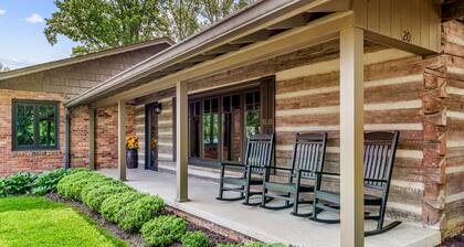 Spacious country home with firepit, patio, foosball, amazing views, & W/D