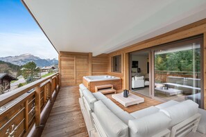 Terrace/patio - Quintessence - B202 (CHATEL)
