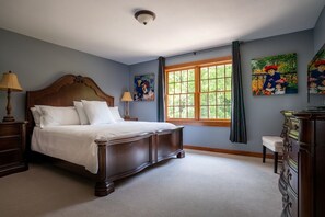 4 bedrooms, desk, iron/ironing board, free WiFi - Villa LaRhea (Rochester)