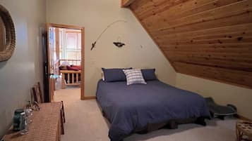 5 bedrooms, iron/ironing board, free WiFi, bed sheets