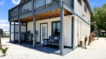 Apartment (Sugar Sand Cottage B) | Exterior