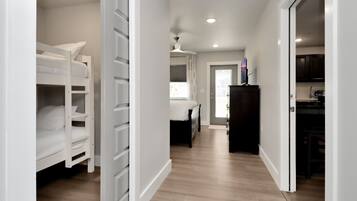 Apartment (Sugar Sand Cottage B) | Exterior