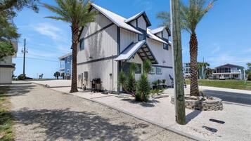 Apartment (Sugar Sand Cottage B) | Exterior
