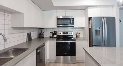 90+ Day Escape at Blue Skies Condo