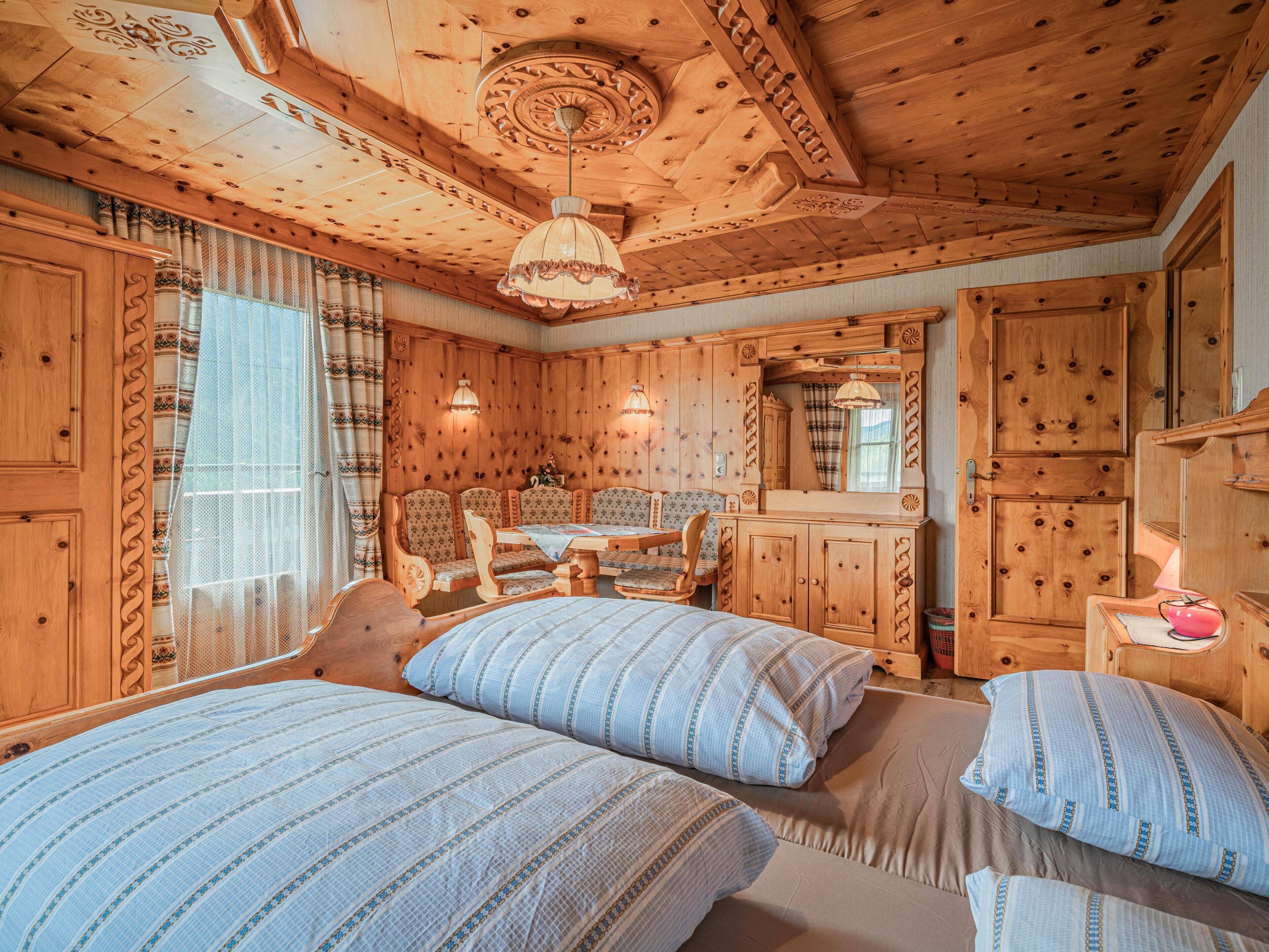 6 Schlafzimmer, Internetzugang