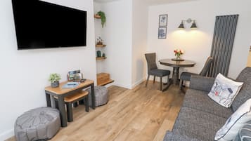 Cottage | Living area