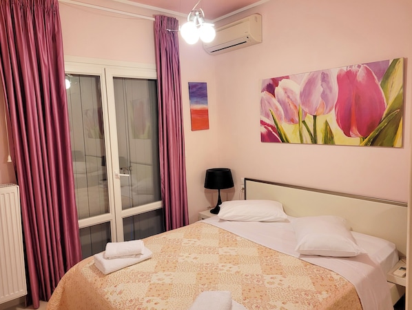 4 chambres, fer et planche à repasser, Wi-Fi, draps fournis