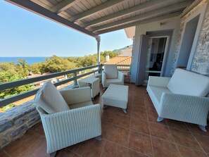 Property grounds - Luxury Villa (Volos)