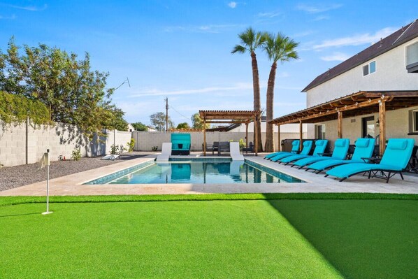 Outdoor pool, a heated pool