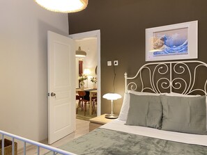 3 camere