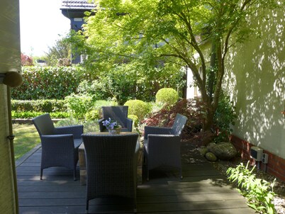 Five-person Apartment With a Garden Near Szczytnicki Park