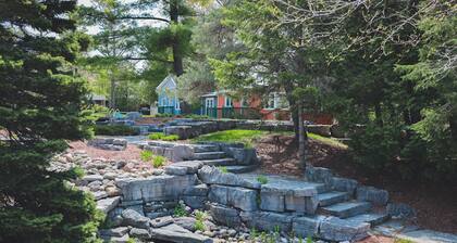 River View cozy studio cottage with loft, steps shared pool, beach, & firepit