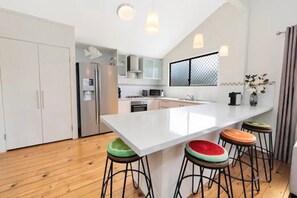 Fridge, oven, dishwasher