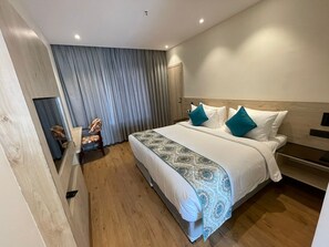 In-room safe, iron/ironing board, free WiFi, bed sheets - Zest Club (Gulbarga)