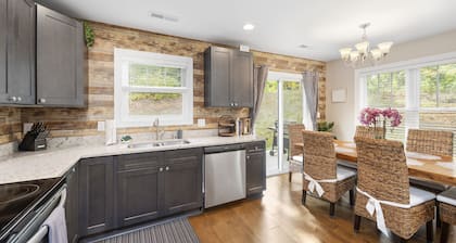 Willow Sycamore by AvantStay | Mins to Downtown, Blue Ridge Parkway, Biltmore