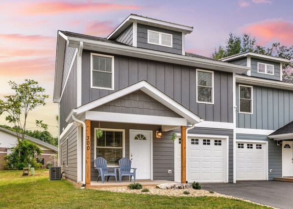 Exterior - Red Bud Sycamore by AvantStay | Near Downtown, Biltmore Estate, Grove Park Inn (Asheville)