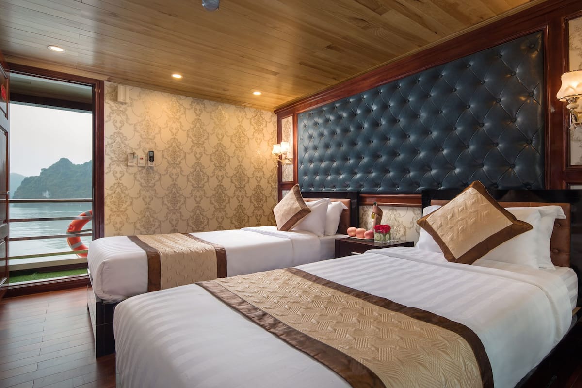 Habitación Deluxe con 1 cama doble o 2 individuales | Caja fuerte, cortinas opacas, ropa de cama