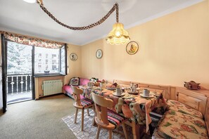 Appartement Familial, plusieurs chambres (Appartamento Pian dei Larici) | Restauration