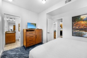 2 chambres, fer et planche à repasser, Wi-Fi, draps fournis