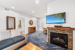 TV, fireplace, ping pong