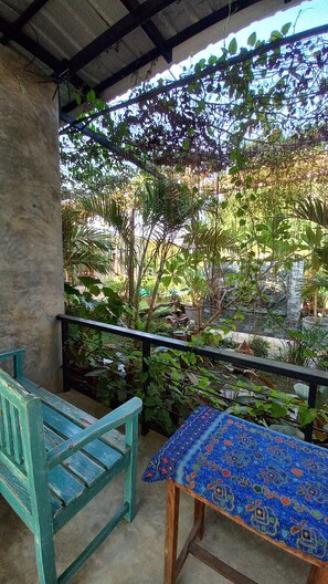 Vila clássica | 6 quartos, escrivaninha, espaço de trabalho para notebook