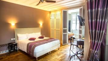 Premium Suite | Premium bedding, Select Comfort beds, in-room safe, desk