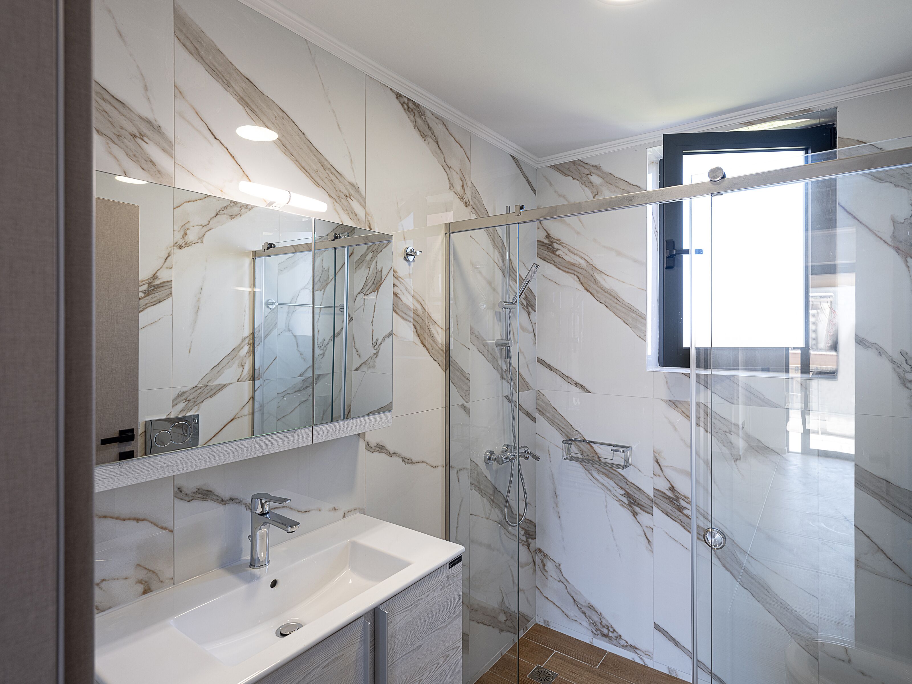 Basic-Apartment | Badezimmer