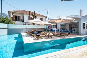 Pool - Studio 'With Terrace' with Shared Pool, Wi-Fi and Air Conditioning (?e???da?)