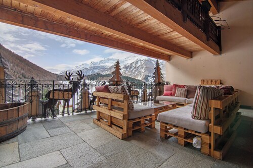 Hotel-Apartment "Residence Larice Bianco N6" mit Bergblick, Gemeinschaftsterrasse und WLAN