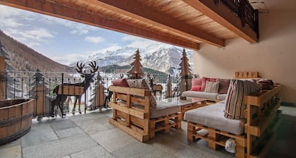 HÎtel Appartement "Residence Larice Bianco N5" avec vue montagne, terrasse partagée et Wi-Fi