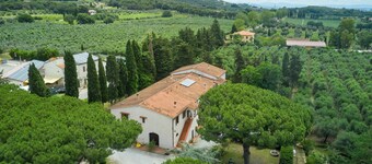 Farmhouse 'Antichi Palmenti - Rosmarino' with Shared Garden and Air Conditioning