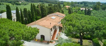 Farmhouse "Antichi Palmenti - Alloro" with Shared Garden & A/C