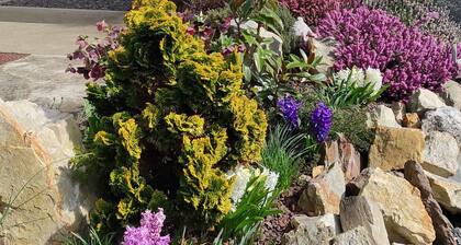 Cottage 'Gîte Des Huttes' with Private Terrace, Private Garden and Wi-Fi