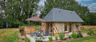 Cottage 'Le Chouette Insolite' with Private Garden & Nordic Bath