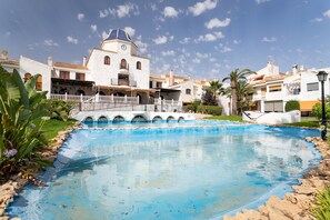 Pool - Holiday Home 'Casa en la Playa con Piscinas V' with Shared Pool and Air Conditioning (el Gran Alacant)