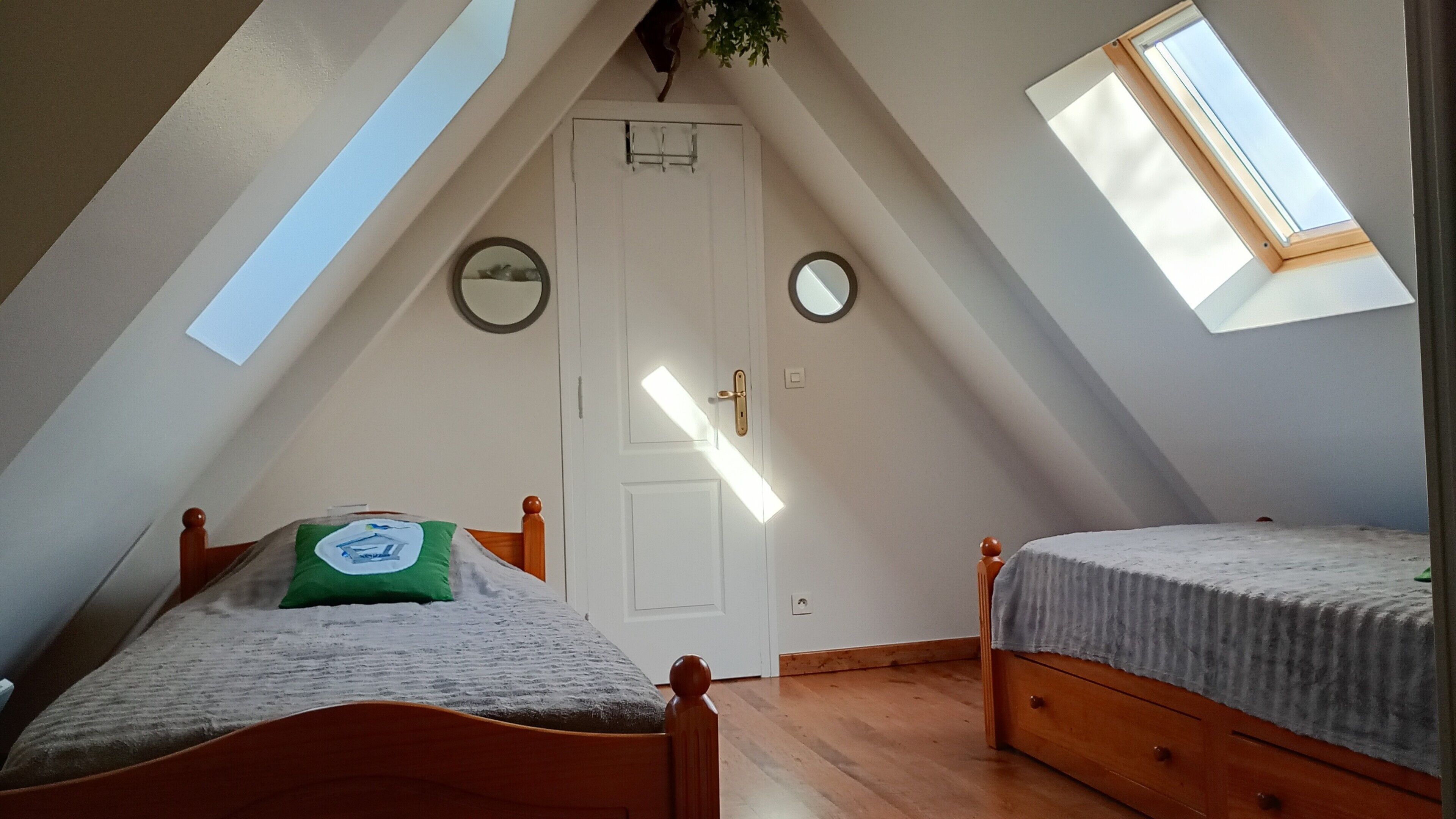 3 habitaciones, tabla de planchar con plancha y wifi 