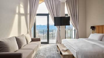 1 habitación, tabla de planchar con plancha, wifi gratis y ropa de cama