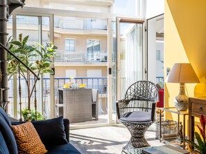 TV, Netflix, bøker og strømmetjenester