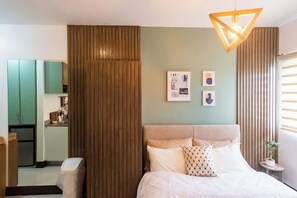 1 bedroom, iron/ironing board