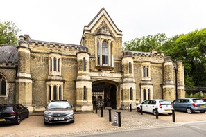 Exterior - Archway luxury interior designed 1 bed (London)